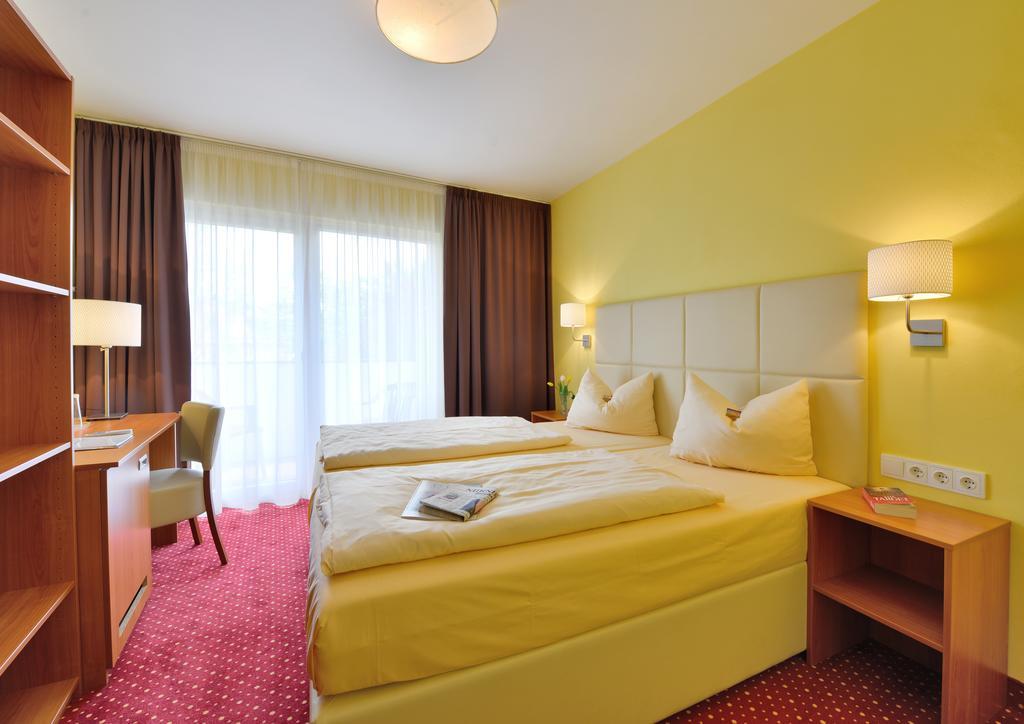 Burghotel Stammhaus Нюрнберг Екстер'єр фото